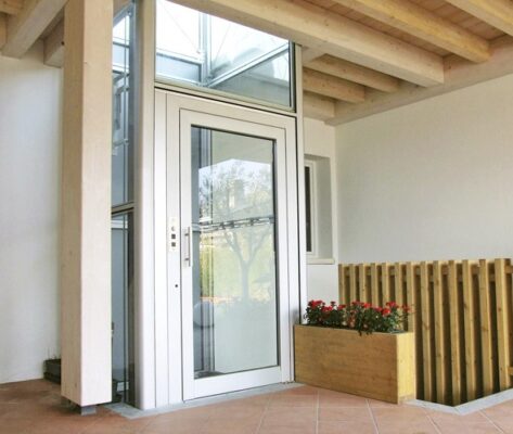 Ưu nhược điểm của từng loại thang