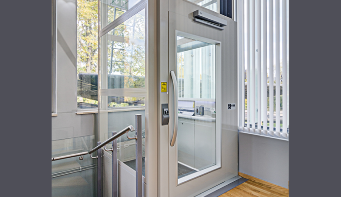 Giá thang máy Thyssenkrupp